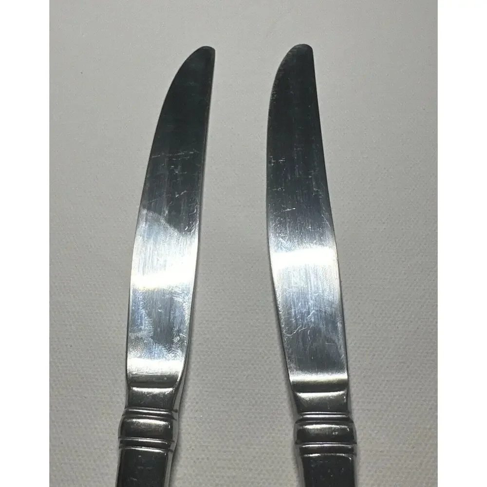 Mikasa HARMONY Glossy Set of 2 Dinner Knives 18/10 Stainless Flatware. Preowned